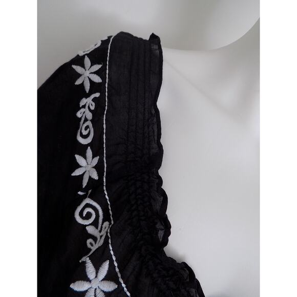 Cache embroidered blouse black shirt short sleeve silk blend size Medium - Picture 8 of 9